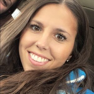 Meet your Posher, Cristina